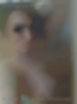 To look for   a on going girls in stockings FWB.